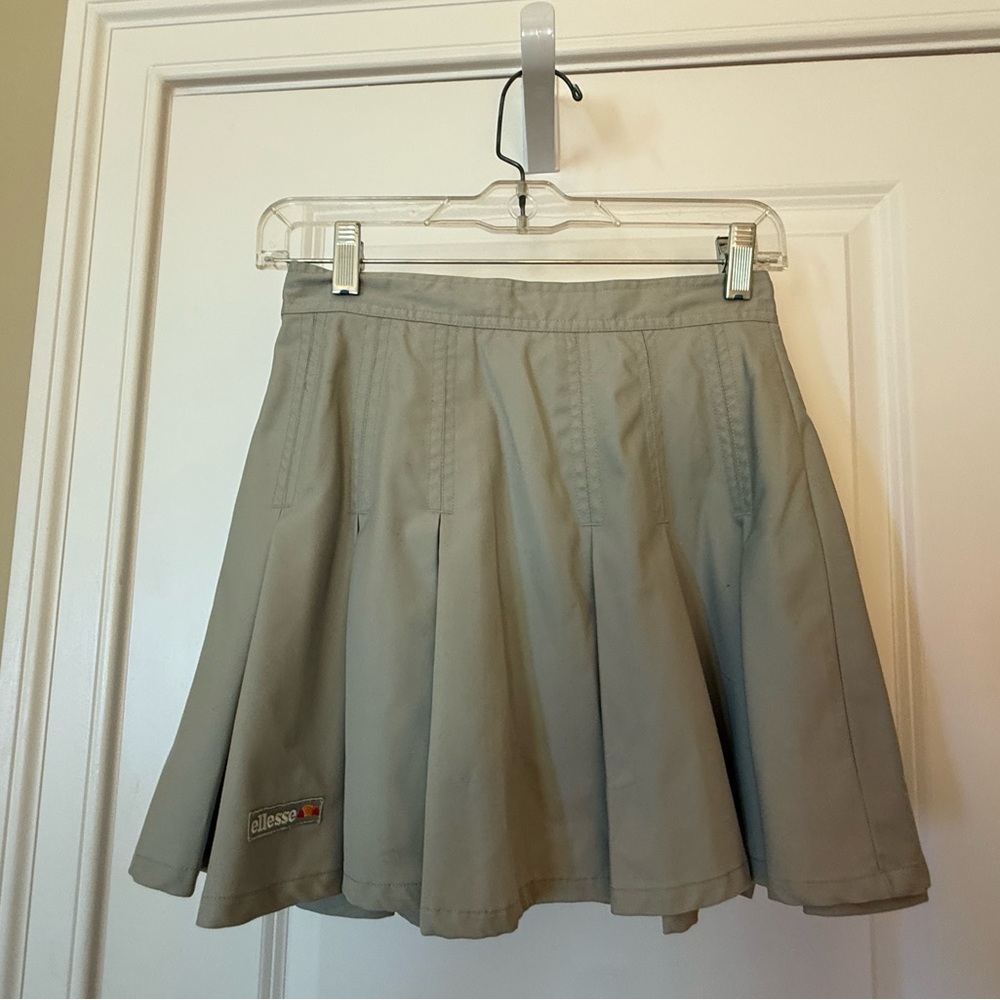 Ellesse Light Gray tennis/ pickleball Skirt